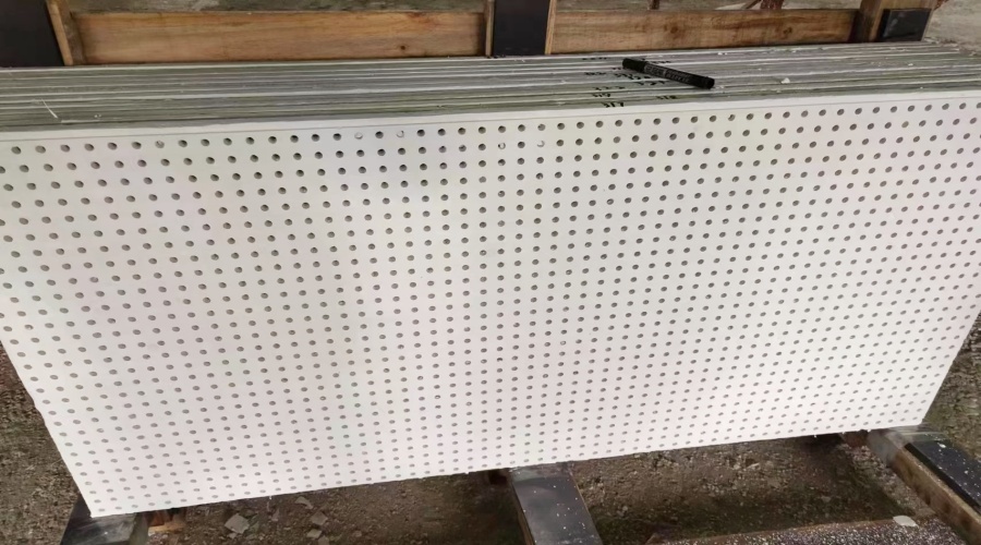 GRG穿孔板構件